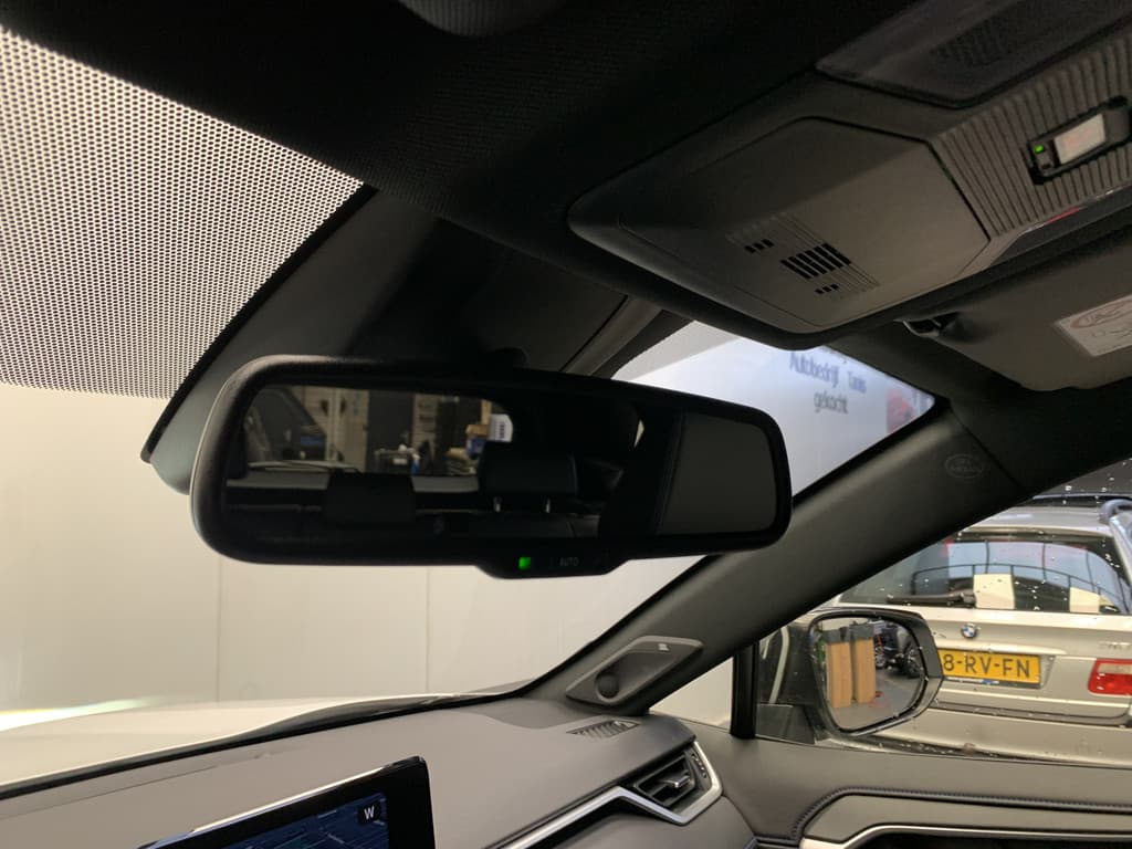 Toyota RAV4 2.5 Hybrid Style thumbnail 16