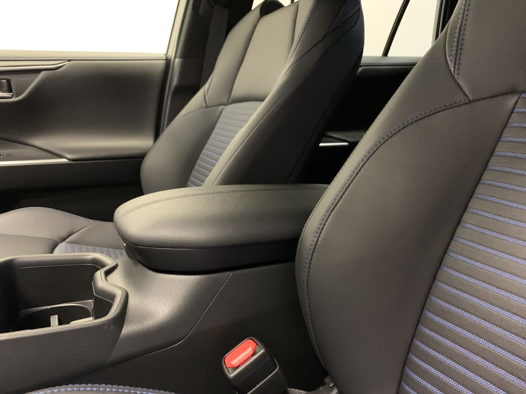 Toyota RAV4 2.5 Hybrid Style thumbnail 40