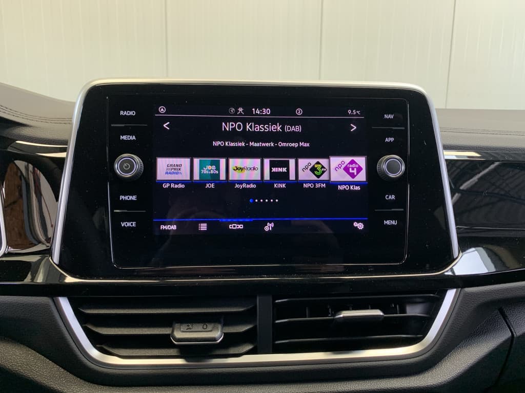 Volkswagen T-Roc 1.5 TSI R-Line 150PK thumbnail 33