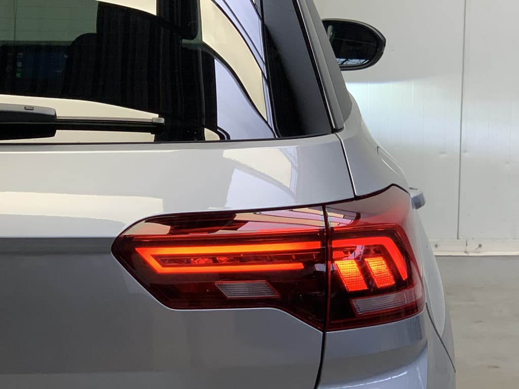 Volkswagen T-Roc 1.5 TSI 150PK R-Line Black Line thumbnail 22