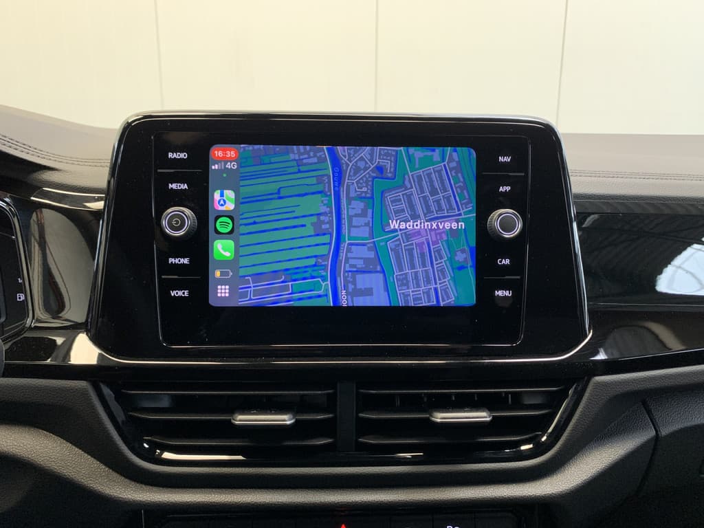 Volkswagen T-Roc 1.5 TSI 150PK R-Line Black Line thumbnail 37