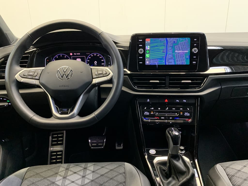 Volkswagen T-Roc 1.5 TSI 150PK R-Line Black Line thumbnail 4