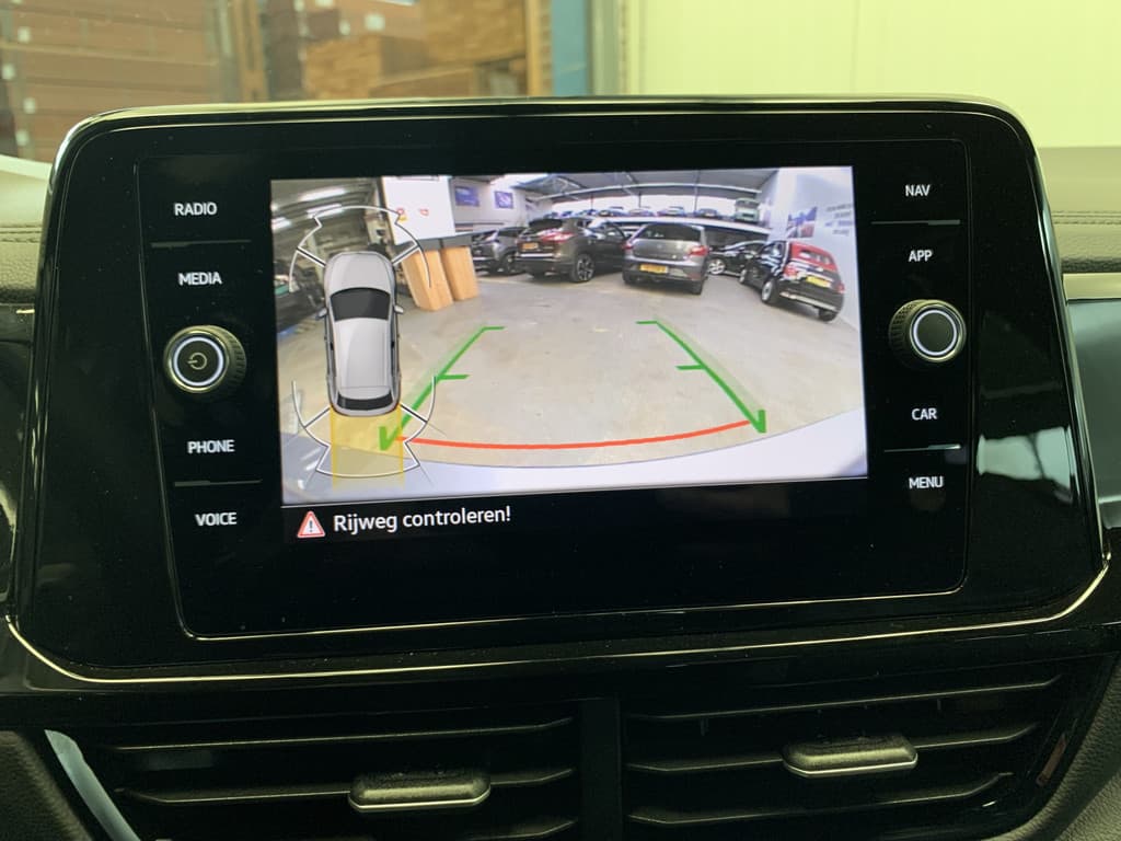 Volkswagen T-Roc 1.5 TSI 150PK R-Line Black Line thumbnail 41