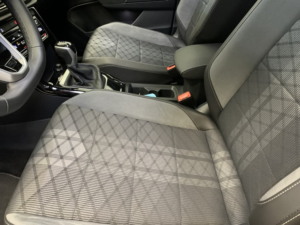 Volkswagen T-Roc 1.5 TSI 150PK R-Line Black Line thumbnail 51