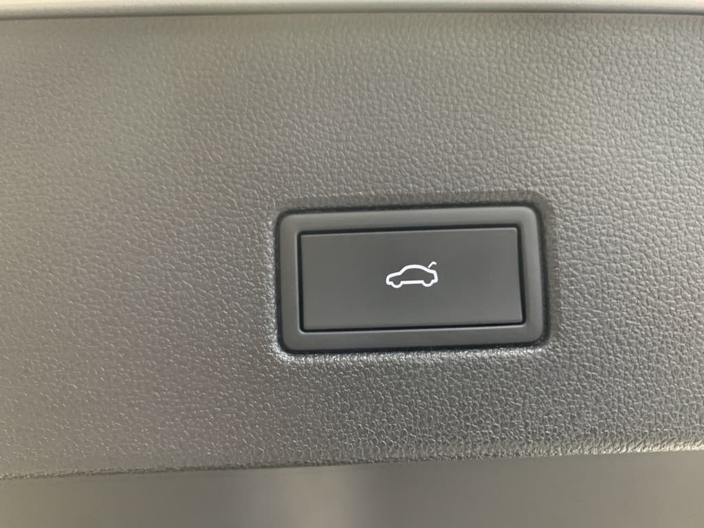 Volkswagen T-Roc 1.5 TSI 150PK R-Line Black Line thumbnail 56