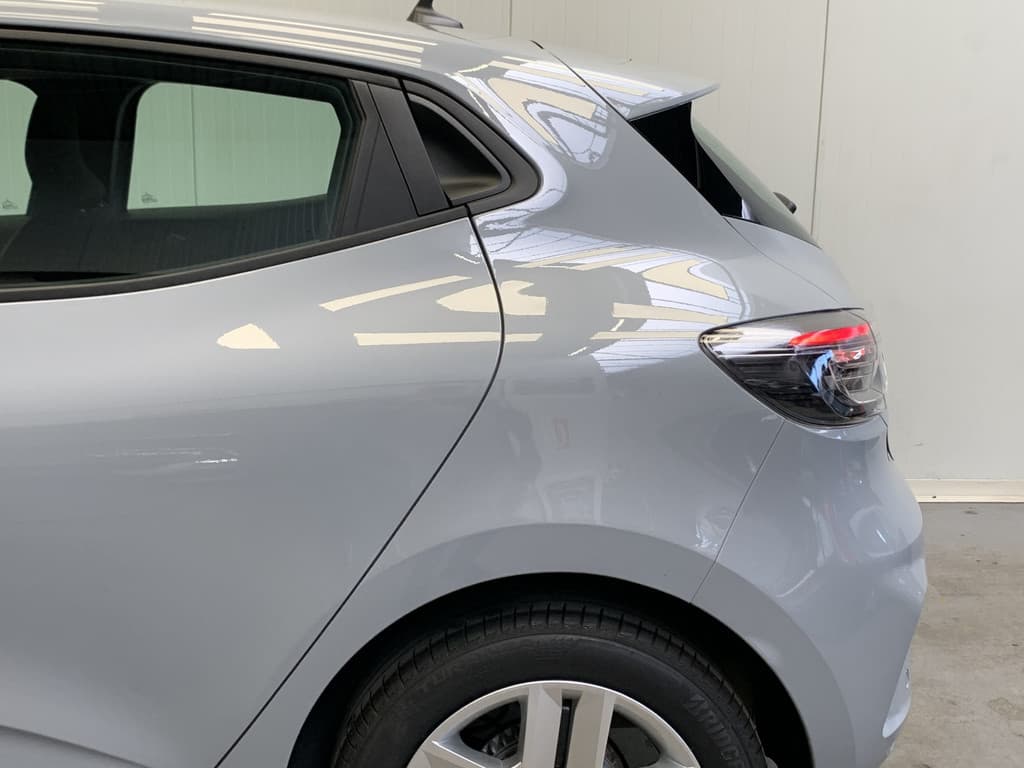 Renault Clio 1.0 TCe 90 Evolution Black Automaat thumbnail 3