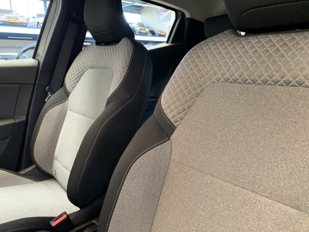 Renault Clio 1.0 TCe 90 Evolution Black Automaat thumbnail 36