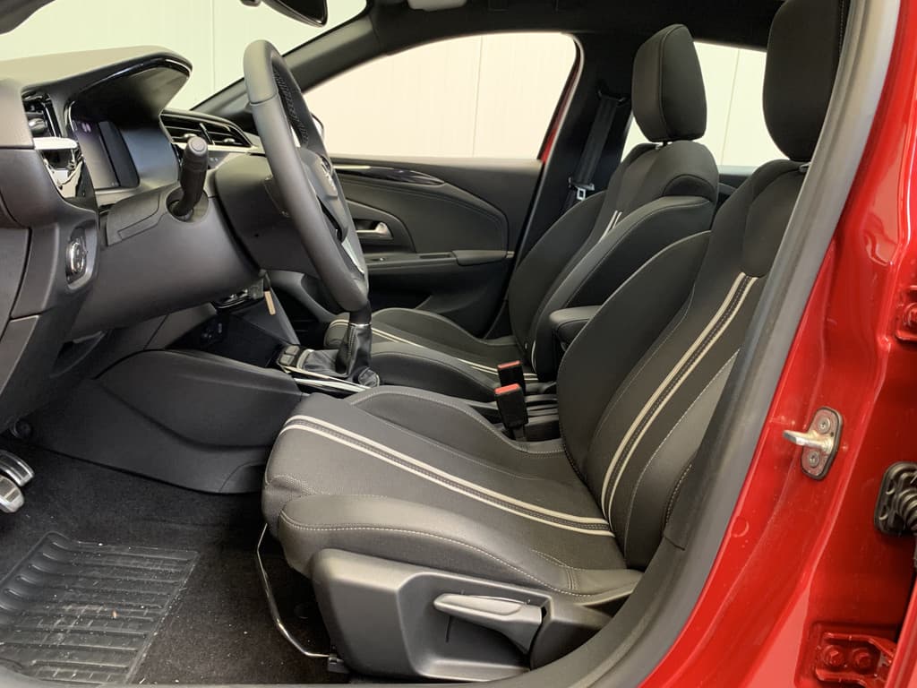 Opel Corsa 1.2 GS Sport thumbnail 2