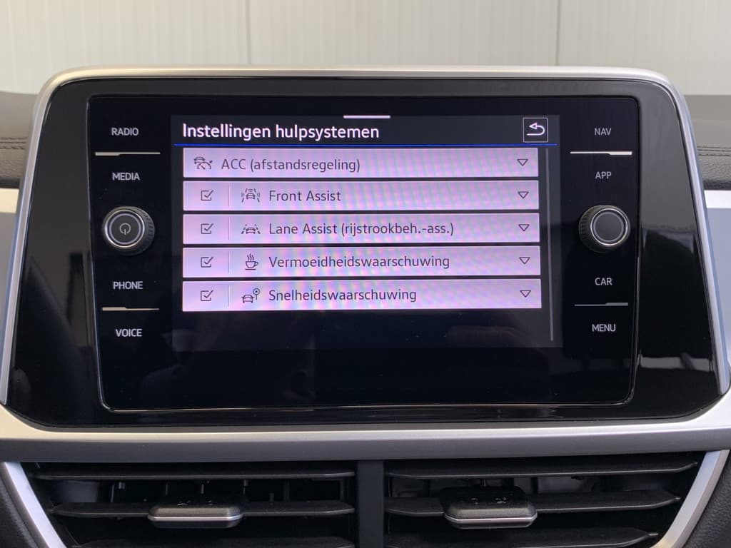 Volkswagen T-Roc Cabrio 1.0 TSI Style thumbnail 38