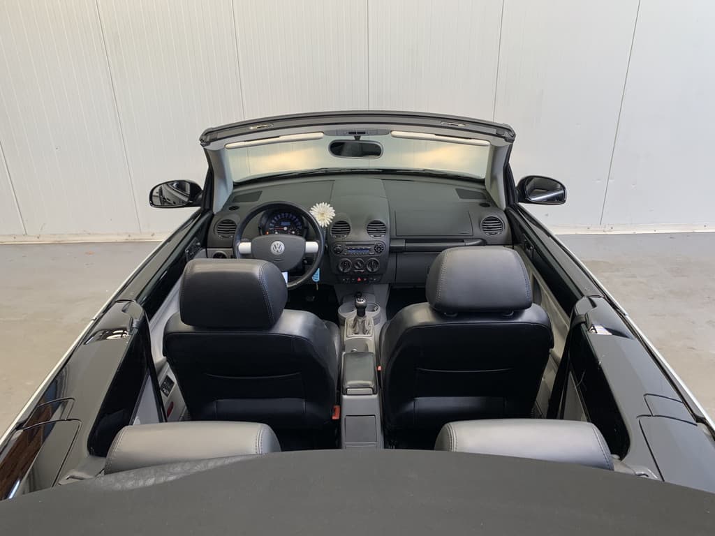 Volkswagen New Beetle Cabriolet 2.0 Highline thumbnail 29