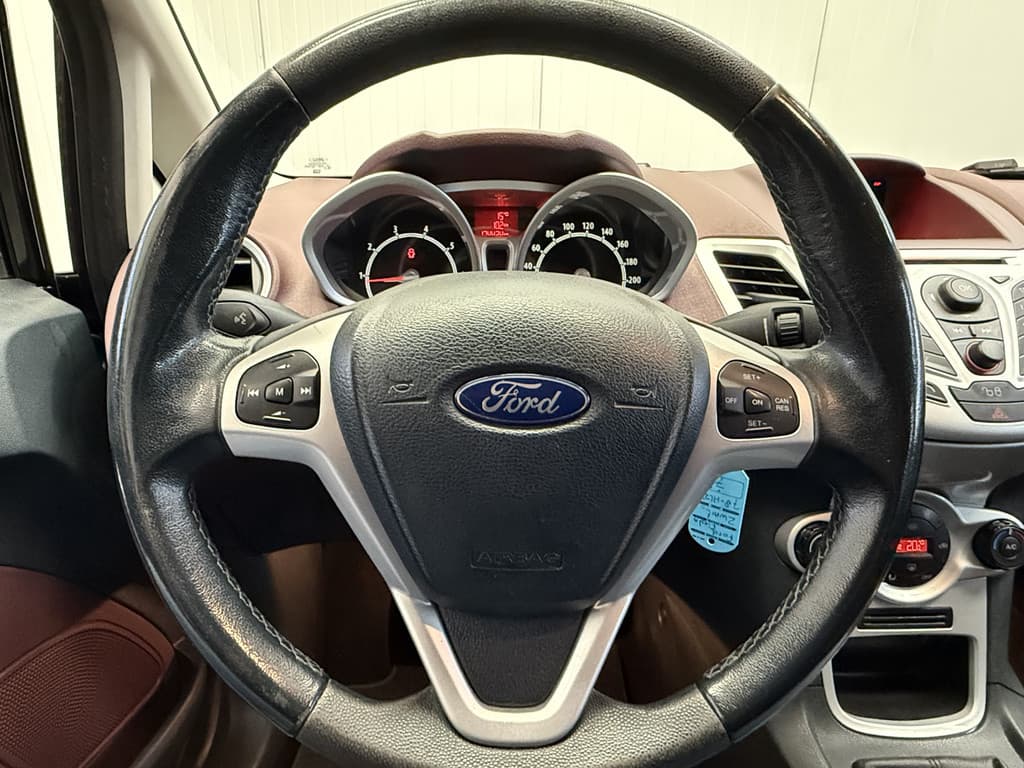 Ford Fiesta 1.25 Titanium thumbnail 19