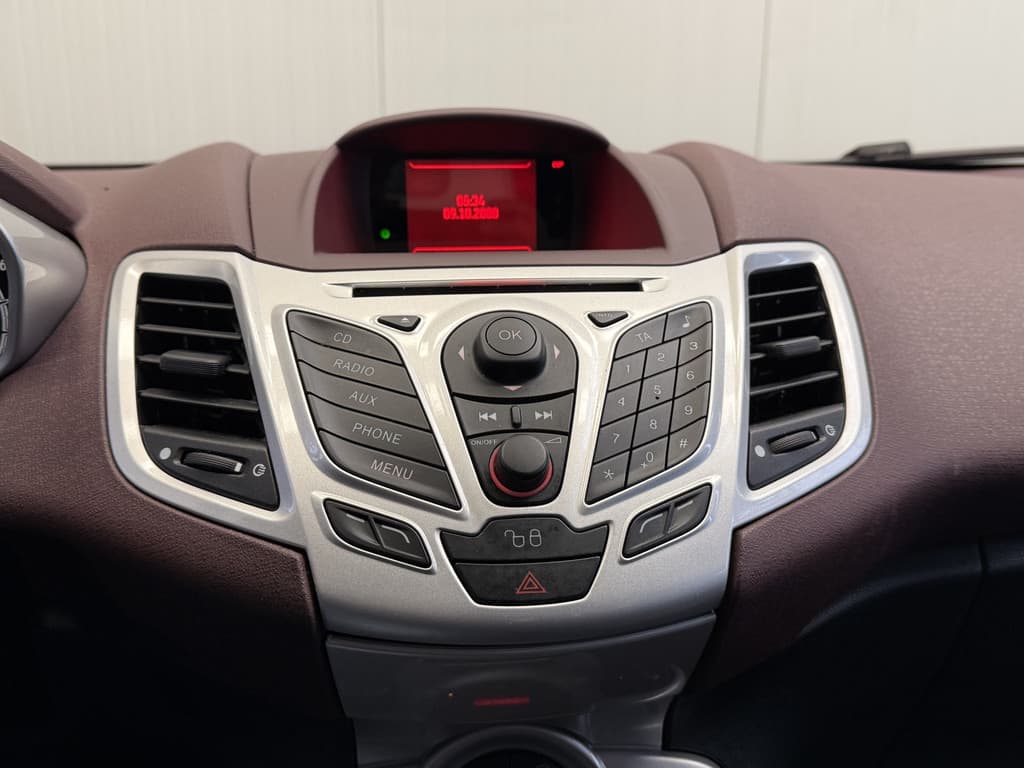 Ford Fiesta 1.25 Titanium thumbnail 7