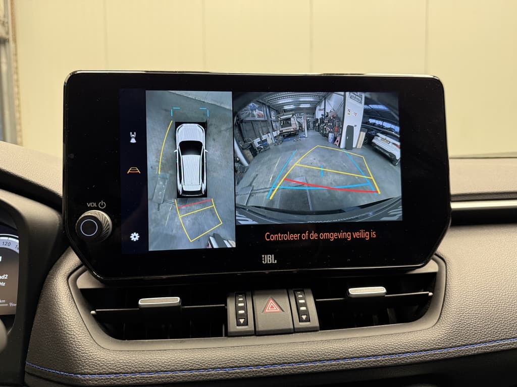 Toyota RAV4 2.5 Hybrid Style thumbnail 26