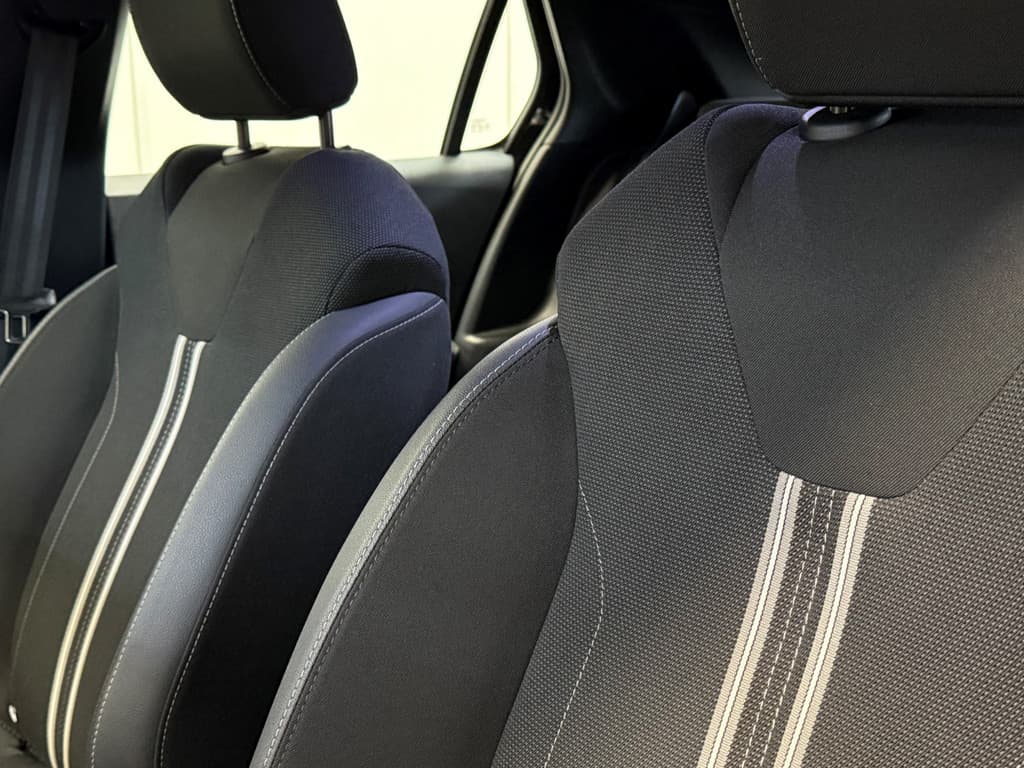 Opel Corsa 1.2 Turbo GS thumbnail 33