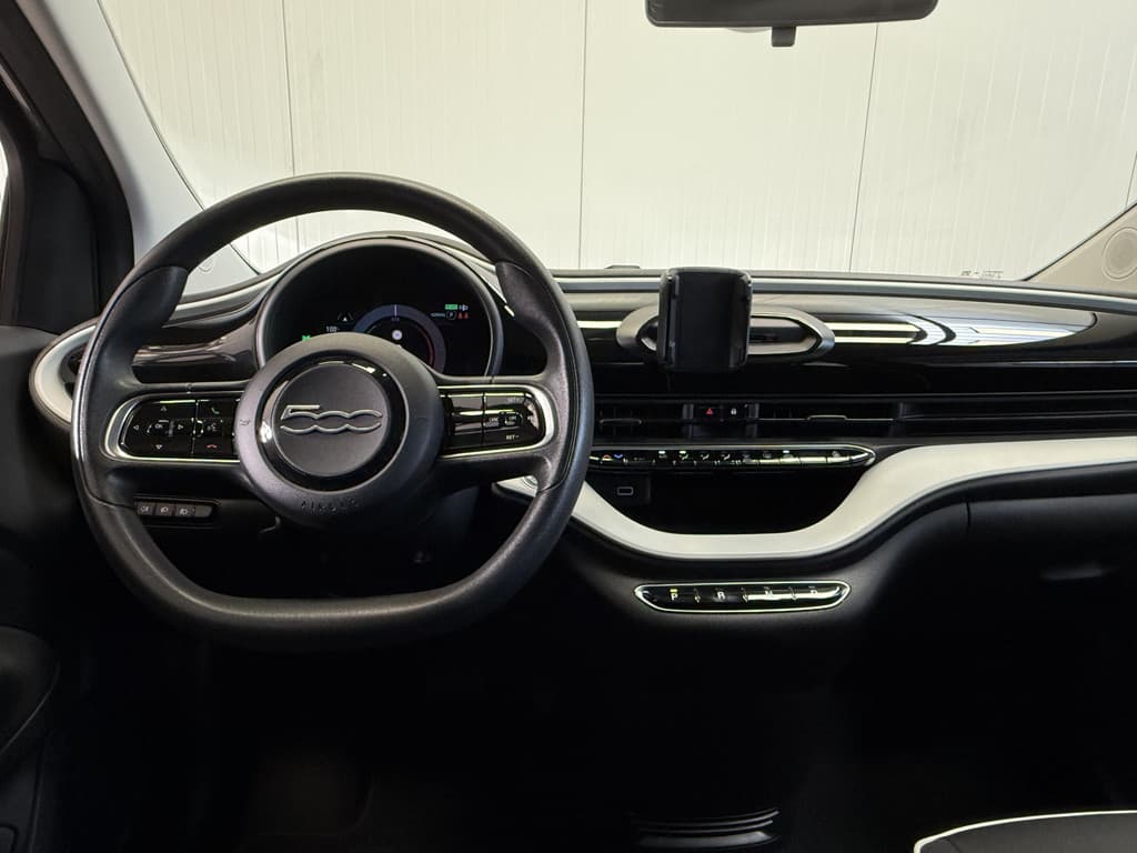 Fiat 500 Action 24 kWh thumbnail 4