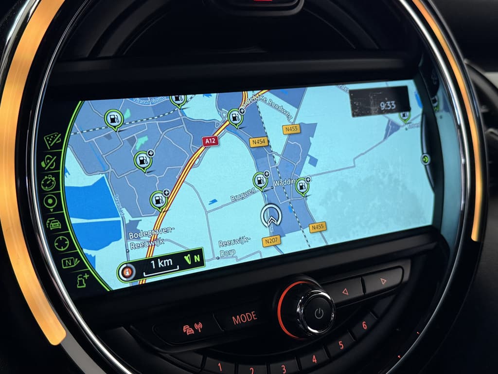 MINI Mini 1.5 Cooper Chili Serious Business thumbnail 8