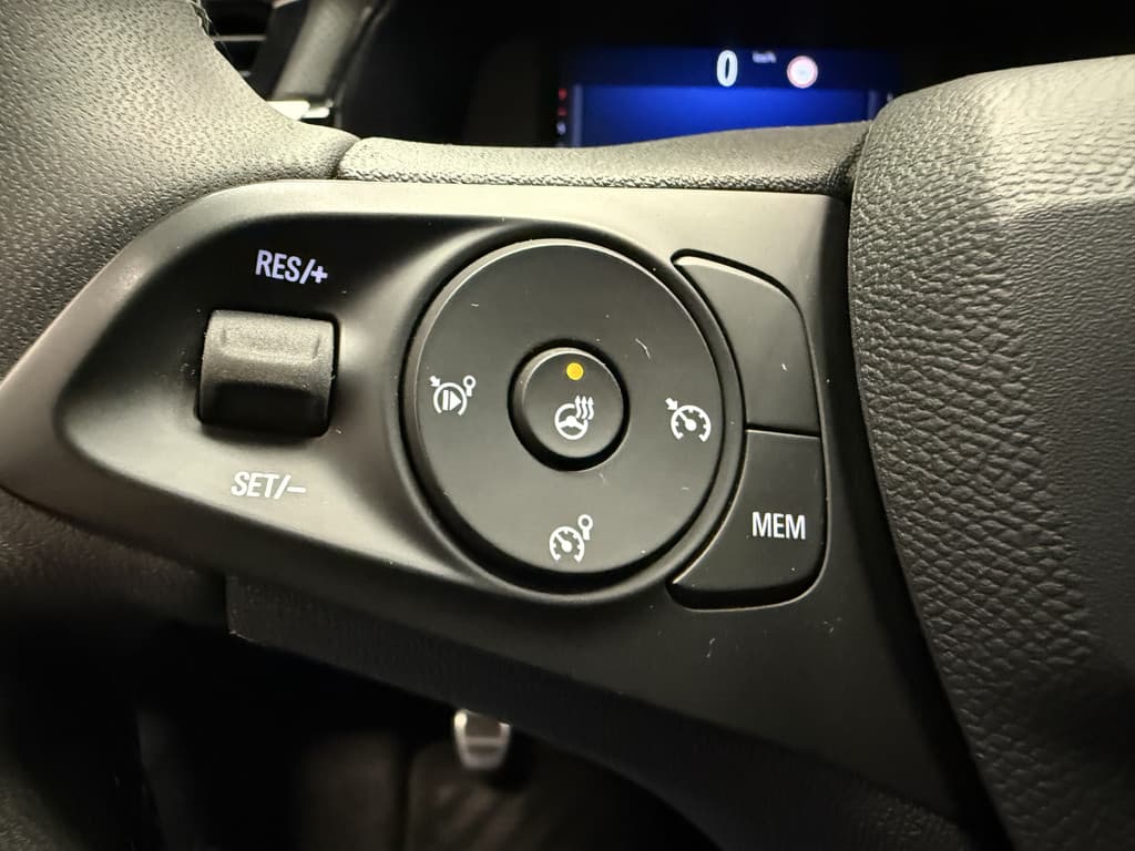 Opel Corsa 1.2 Turbo GS thumbnail 21