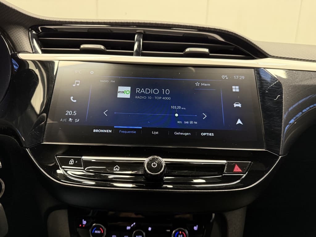 Opel Corsa 1.2 Turbo GS thumbnail 27