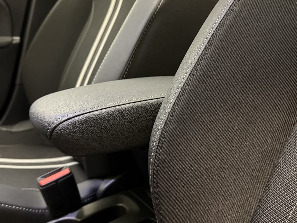 Opel Corsa 1.2 Turbo GS thumbnail 41