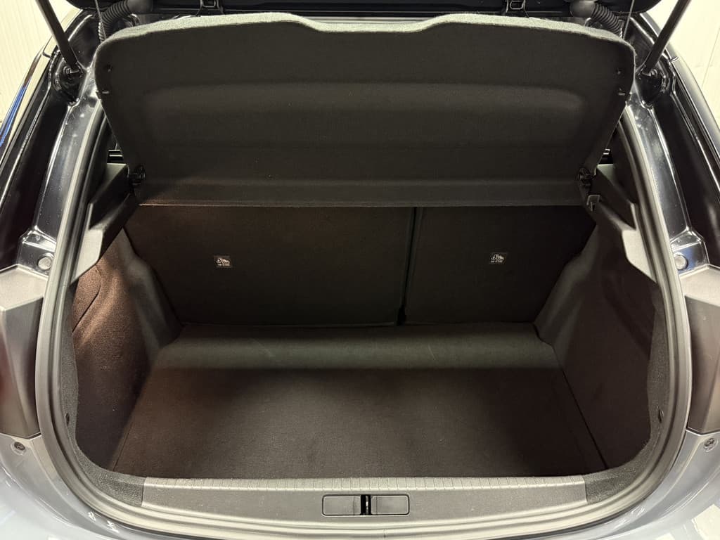 Opel Corsa 1.2 Turbo GS thumbnail 44