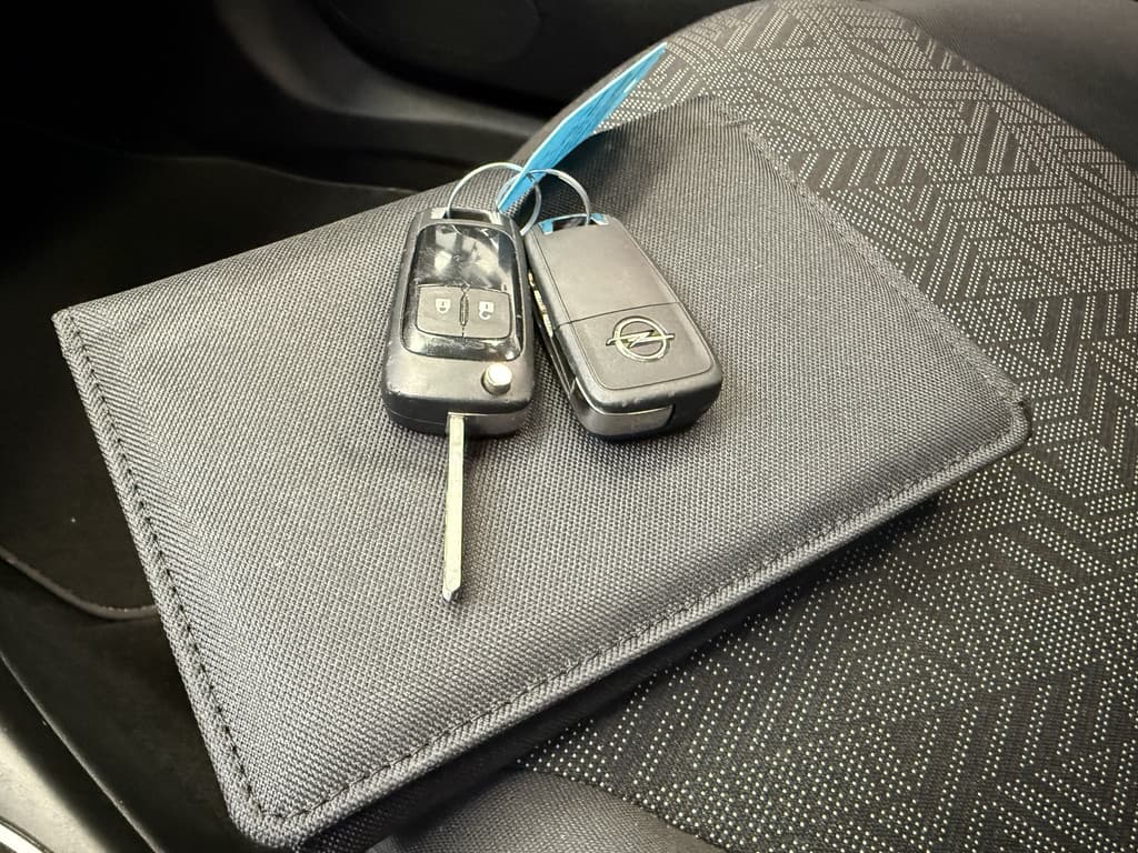 Opel Corsa 1.4 Edition 90PK thumbnail 7