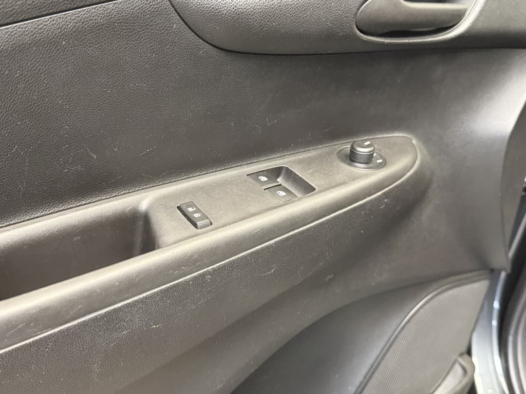 Opel KARL 1.0 Enjoy Intellilink thumbnail 25