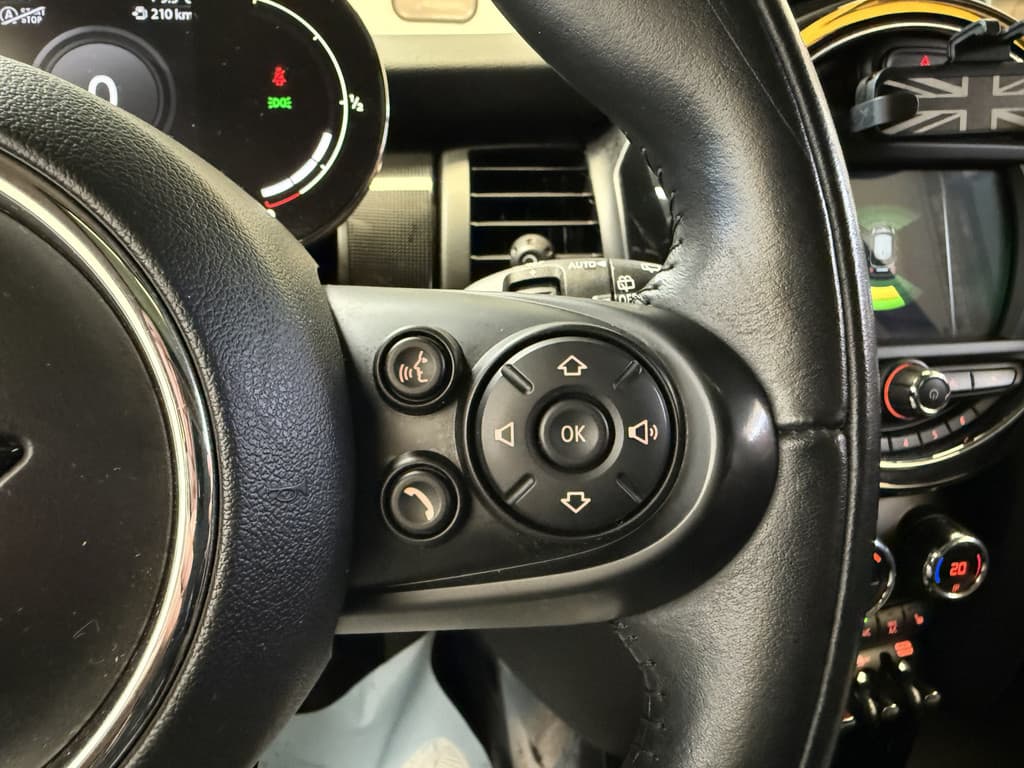 MINI Cooper 1.5 136PK Chili Automaat thumbnail 21