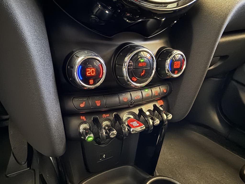 MINI Cooper 1.5 136PK Chili Automaat thumbnail 23