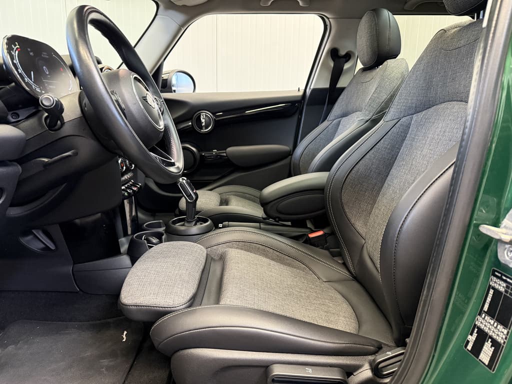 MINI Cooper 1.5 136PK Chili Automaat thumbnail 32