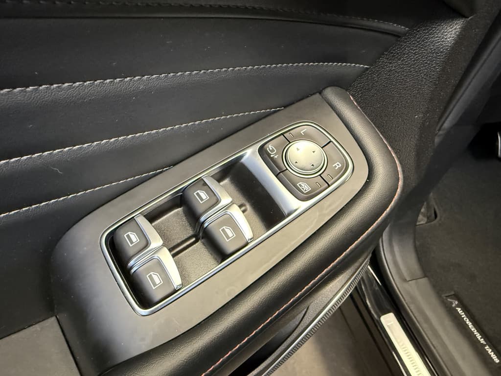 MG EHS 1.5 TGDI Luxury PHEV thumbnail 37