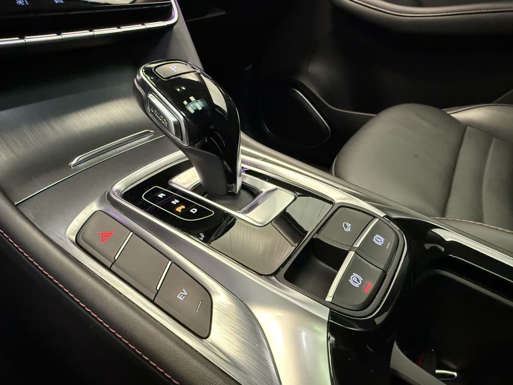 MG EHS 1.5 TGDI Luxury PHEV thumbnail 8