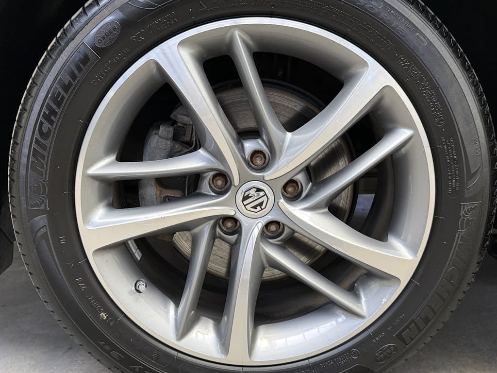 MG EHS 1.5 TGDI Luxury PHEV thumbnail 9