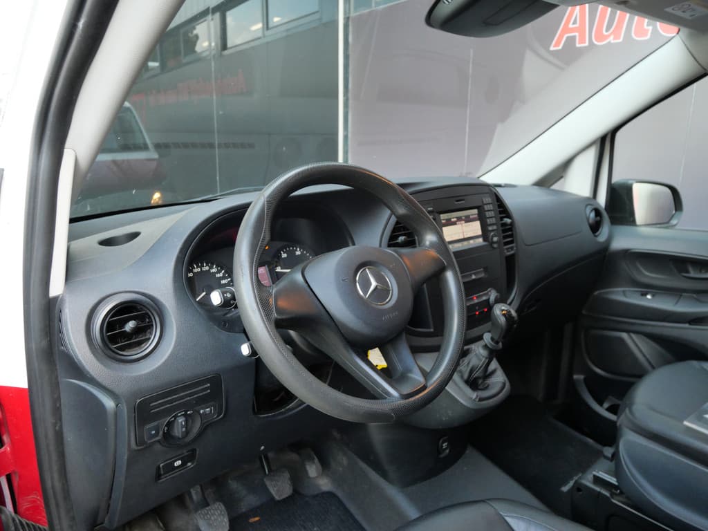 Mercedes-Benz Vito 111 CDI EXTRA LANG | LEER | NAVI | CRUISE | 2X SCHUIFDEUR | TREKHAAK | APK 10-2026!! thumbnail 12