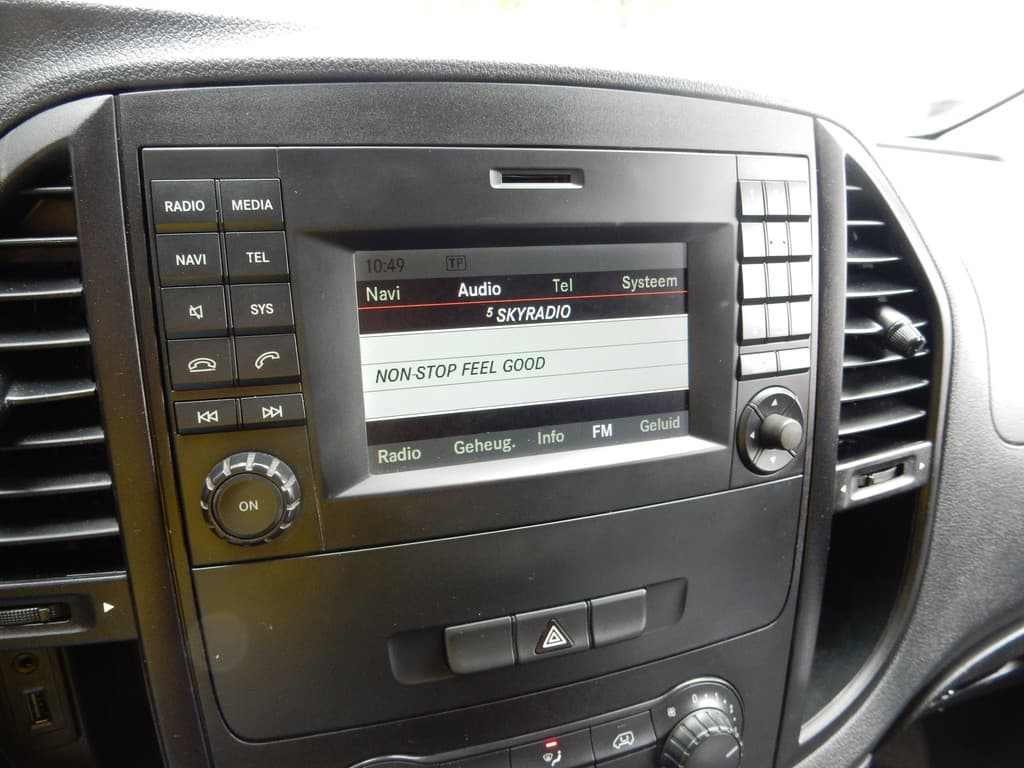 Mercedes-Benz Vito 111 CDI L2 PROF. PLUS | EURO 6! | TREKHAAK | LEER | NAVIGATIE | NIEUWE APK!! thumbnail 19