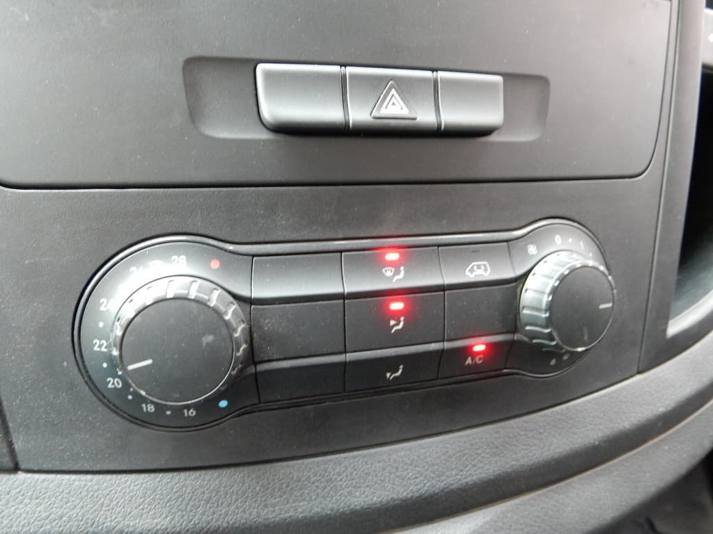 Mercedes-Benz Vito 111 CDI L2 PROF. PLUS | EURO 6! | TREKHAAK | LEER | NAVIGATIE | NIEUWE APK!! thumbnail 25