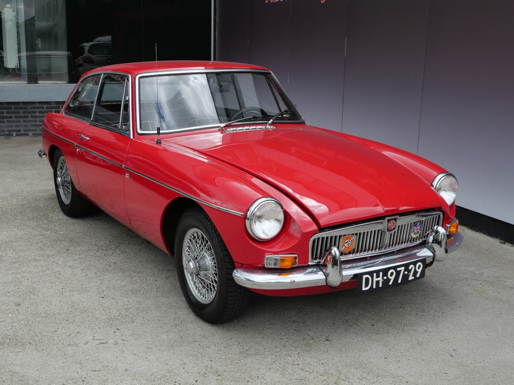 MG B type 1.8 GT OVERDRIVE | LEER | ORIGINEEL | EUROPESE UITVOERING | SUPER STAAT! thumbnail 2
