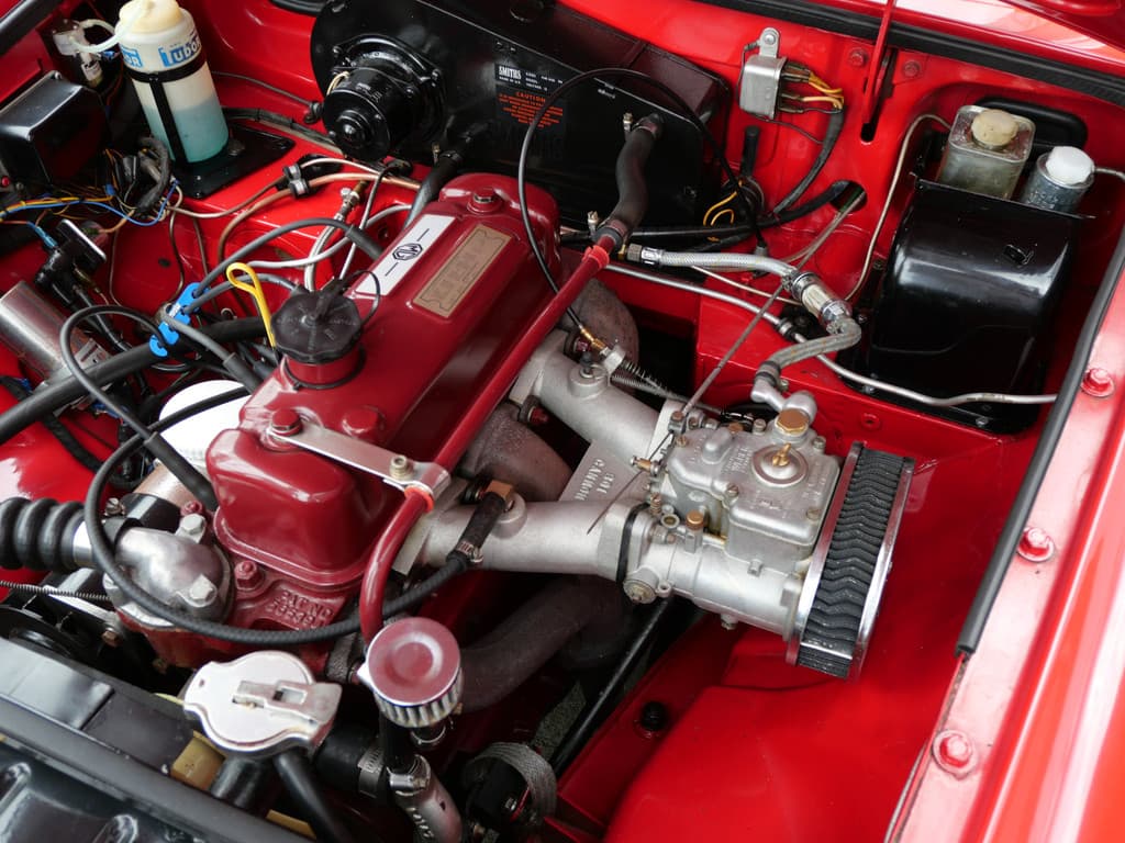 MG B type 1.8 GT OVERDRIVE | LEER | ORIGINEEL | EUROPESE UITVOERING | SUPER STAAT! thumbnail 10