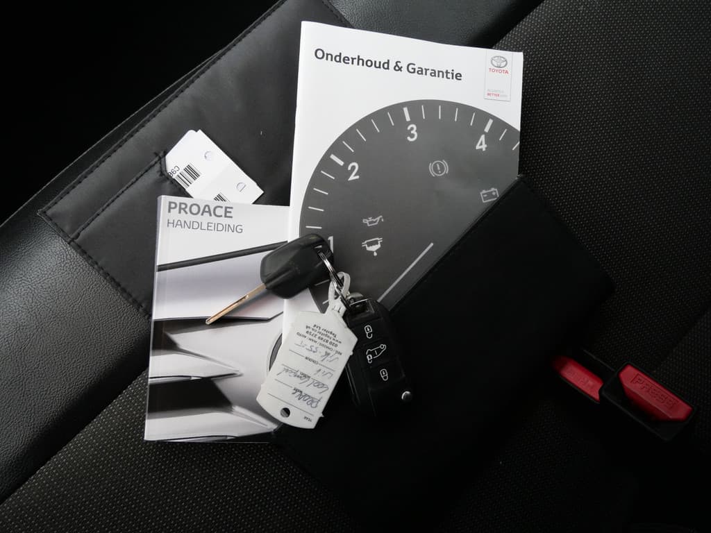 Toyota ProAce Long Worker 1.5 D-4D COOL COMFORT | LONG | AIRCO | TREKHAAK | EURO 6!! thumbnail 18