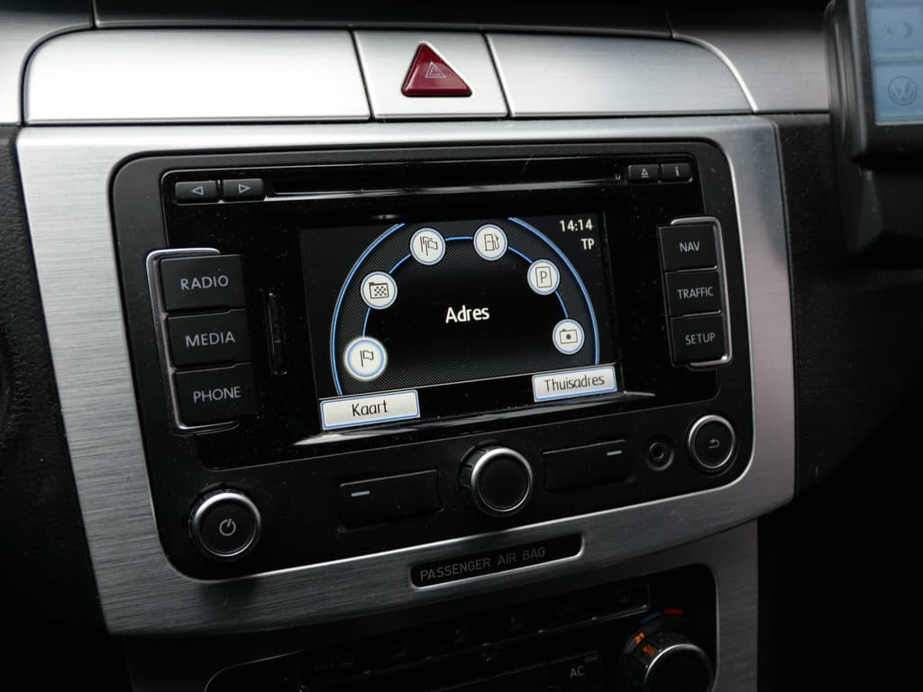 Volkswagen Passat CC 1.8 TSI | NAVIGATIE | XENON | 18 INCH | NL-AUTO | DEALER O-H!! thumbnail 12