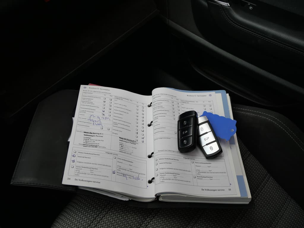 Volkswagen Passat CC 1.8 TSI | NAVIGATIE | XENON | 18 INCH | NL-AUTO | DEALER O-H!! thumbnail 17