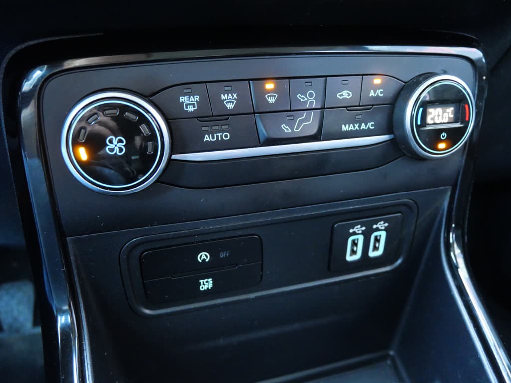 Ford EcoSport 1.0 ECOBOOST TITANIUM | CRUISE | CLIMA | CARPLAY | NL-AUTO | NIEUWE APK!! thumbnail 16