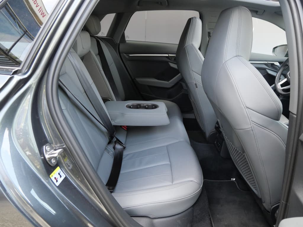 Audi S3 Sportback 2.0 TFSI QUATTRO EDITION 1 | PANORAMA | MATRIX | H.U.D. | A.C.C. | KEYLESS | DEALER O-H!! thumbnail 11