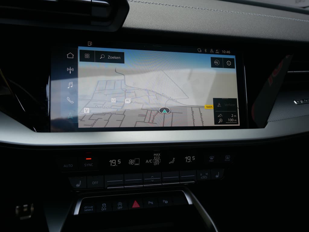 Audi S3 Sportback 2.0 TFSI QUATTRO EDITION 1 | PANORAMA | MATRIX | H.U.D. | A.C.C. | KEYLESS | DEALER O-H!! thumbnail 14