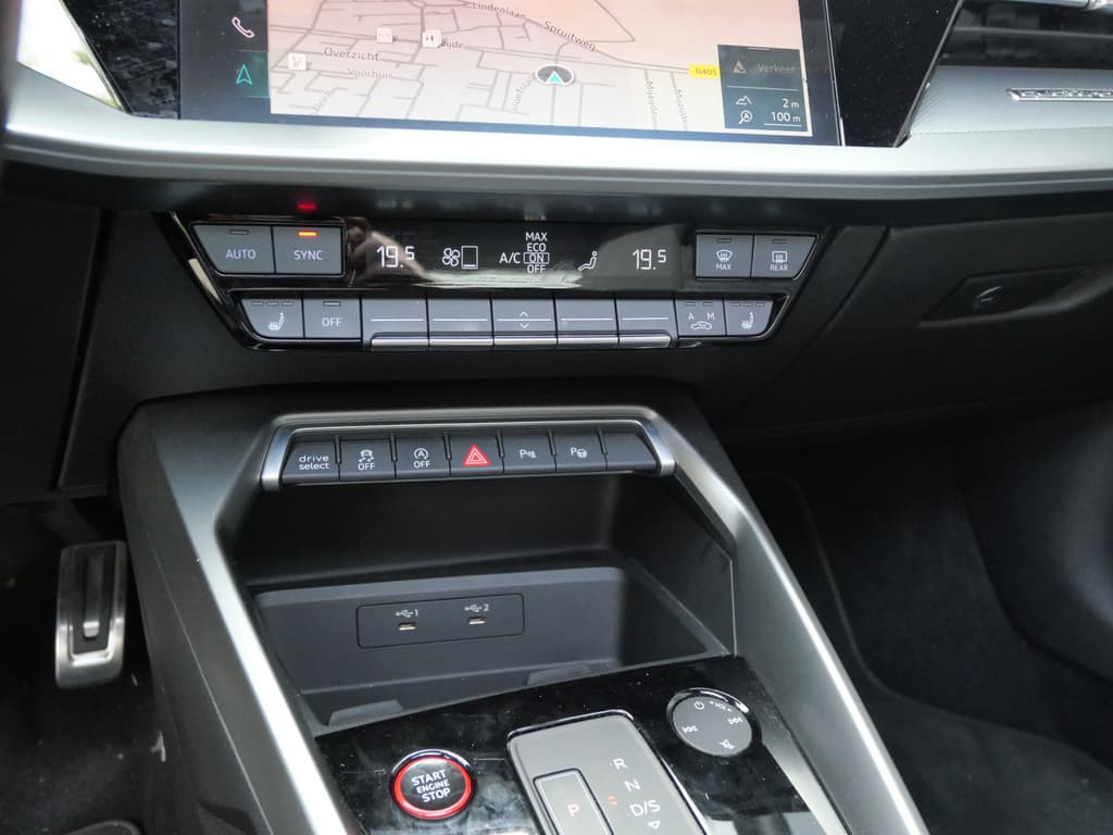 Audi S3 Sportback 2.0 TFSI QUATTRO EDITION 1 | PANORAMA | MATRIX | H.U.D. | A.C.C. | KEYLESS | DEALER O-H!! thumbnail 18