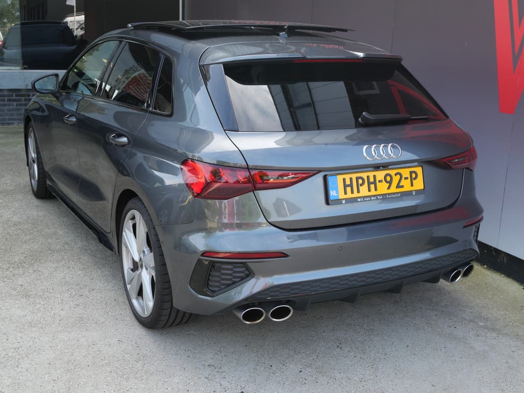 Audi S3 Sportback 2.0 TFSI QUATTRO EDITION 1 | PANORAMA | MATRIX | H.U.D. | A.C.C. | KEYLESS | DEALER O-H!! thumbnail 4