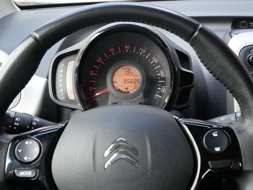 Citroën C1 1.0 e-VTi FEEL | 5-DRS | AIRCO | BLUETOOTH | NL-AUTO | NIEUWE APK! thumbnail 14