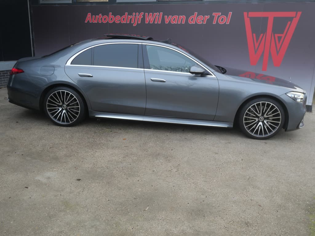 Mercedes-Benz S-Klasse 580 e LANG | AMG | PANO | SOFTCLOSE | NL-AUTO | MASSAGE | 3D DISPLAY | LUCHTVERING!! thumbnail 2