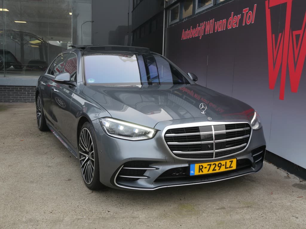 Mercedes-Benz S-Klasse 580 e LANG | AMG | PANO | SOFTCLOSE | NL-AUTO | MASSAGE | 3D DISPLAY | LUCHTVERING!! thumbnail 3