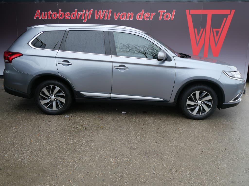 Mitsubishi Outlander 2.0 EDITION | AUTOMAAT | CAMERA | NAVI | TREKHAAK | ALL-SEASON | ALL-IN!!