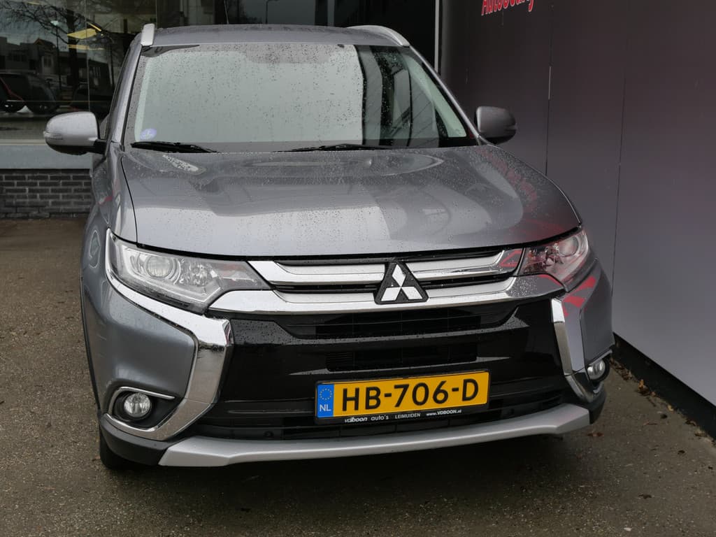 Mitsubishi Outlander 2.0 EDITION | AUTOMAAT | CAMERA | NAVI | TREKHAAK | ALL-SEASON | ALL-IN!! thumbnail 9